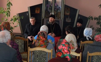 Владыка Стефаний встретился с ветеранами и инвалидами Канашского городского центра социального обслуживания населения